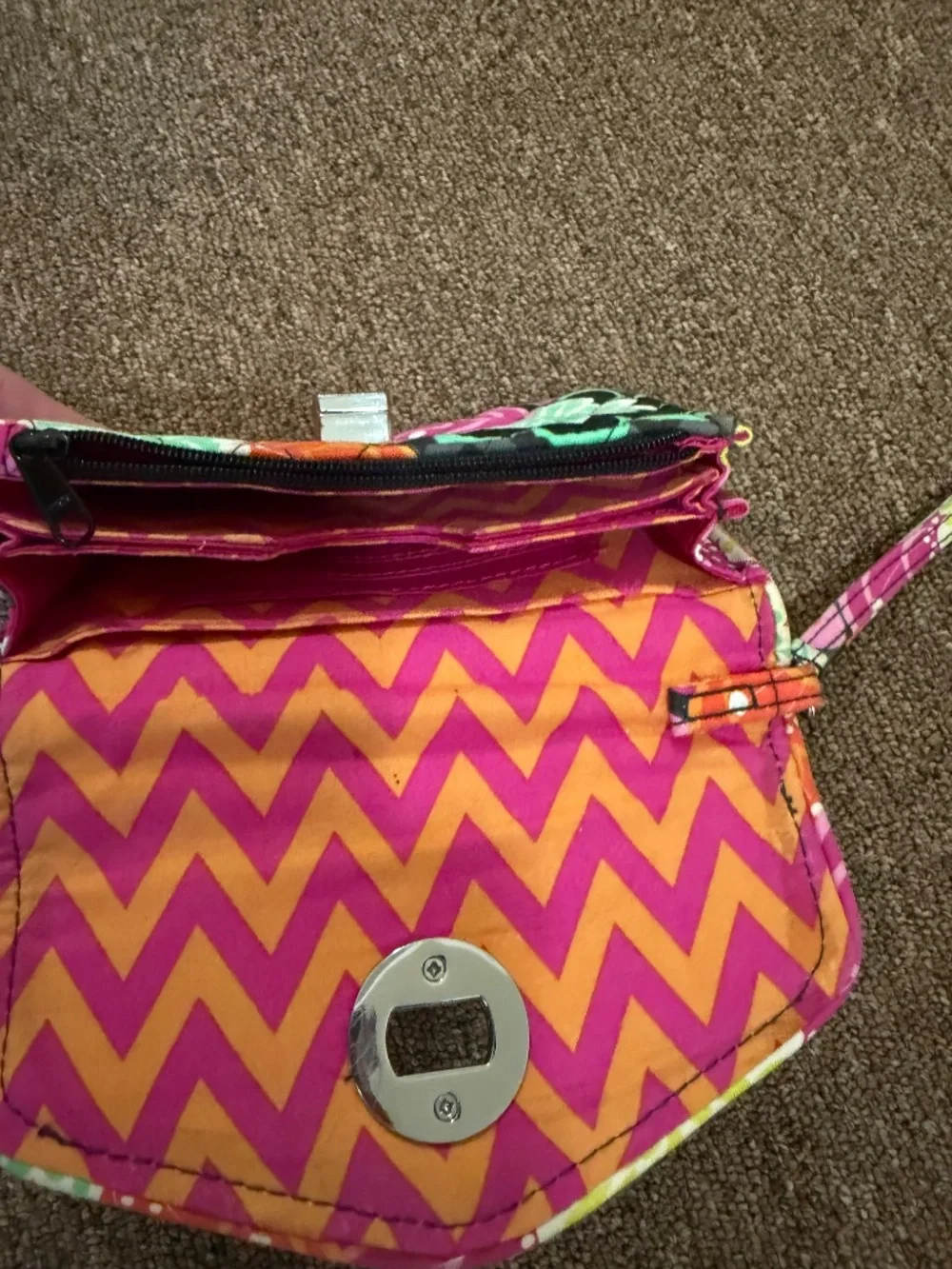 Vera Bradley Ziggy Zinnia Turn Lock Wristlet Wallet Retired Floral